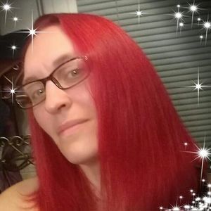 Meet your Posher, Lauralee